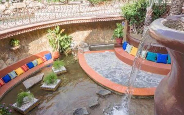 Quiet Villa + Pool + Private Outdoor Space