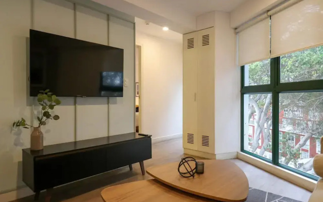 w Impressive 1BR Near Central Restaurante