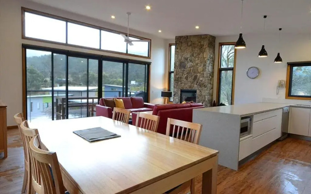Oaks Lake Crackenback Resort