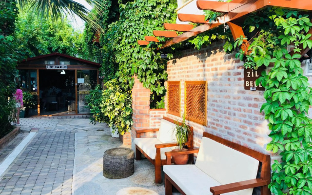 Ten Apart Hotel