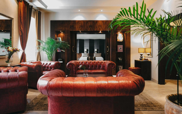 Mamaison Le Regina Boutique Hotel