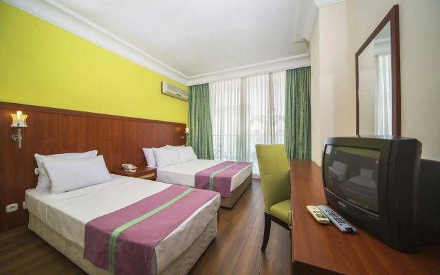Sun Bay Park Hotel
