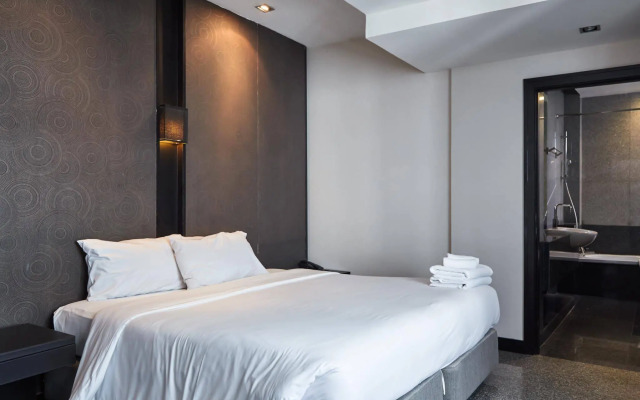 Sukhothai Hotel and Residence