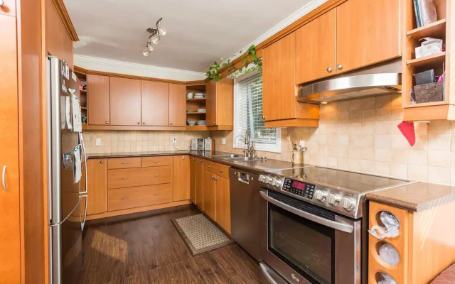 Applewood Suites - Sherway Gardens
