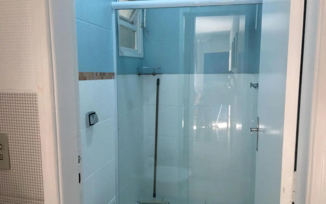 Casa em condomínio em Martin de Sá.