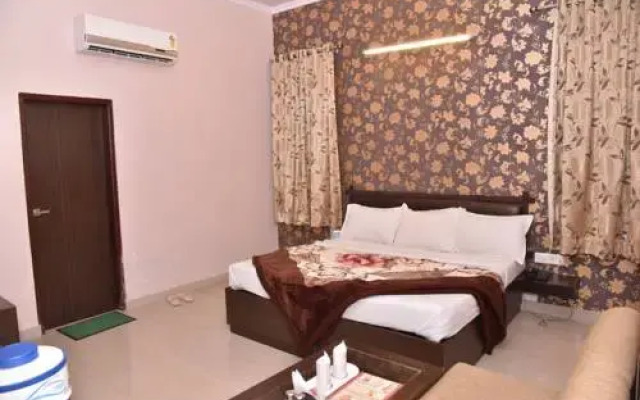 Hotel Amar Palace