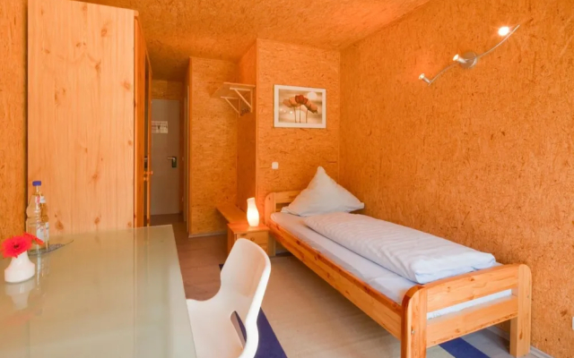 Hotel Vicinity