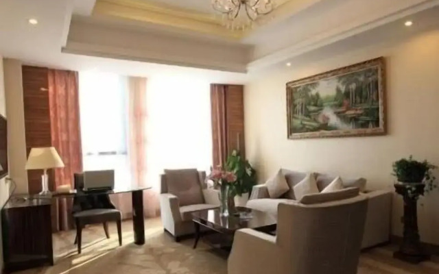 Huadong International Business Hotel