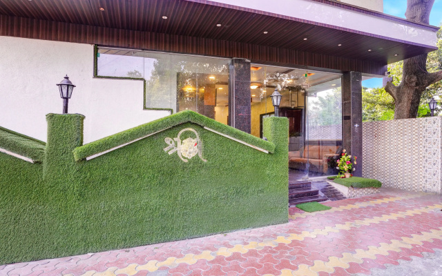 SPOT ON 84539 Hotel Sai Sanket