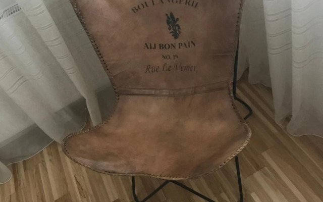 Vienna Hauptbanhof and Belvedere two bedroom apartment