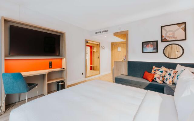 Hampton by Hilton Warsaw Reduta