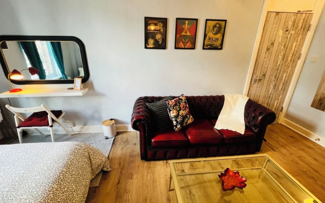 Rest Boutique Notting Hill