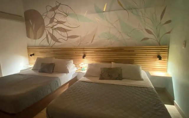 Tauro Black Suites