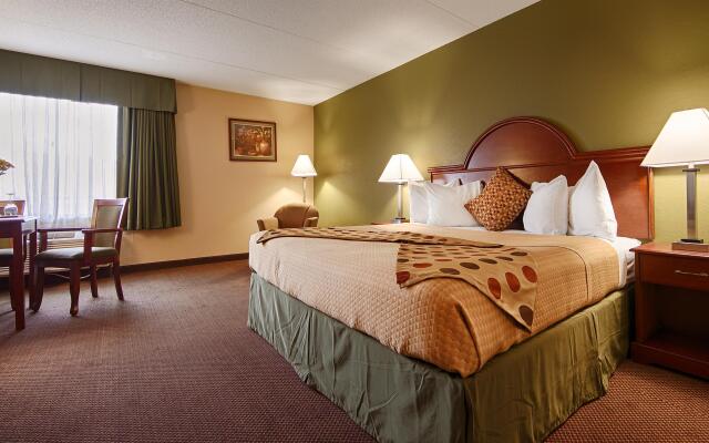 Best Western Luxbury Inn Fort Wayne