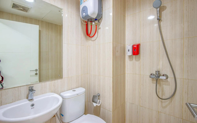 Skyland Sentul Tower Apartment