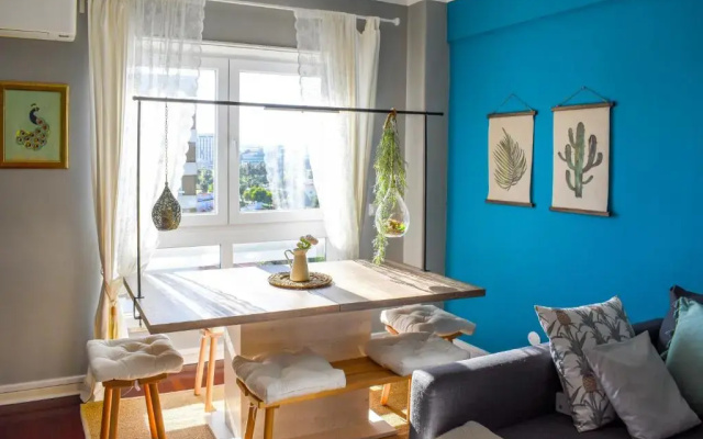 Lisbon Sky View 3BR Home + Near Airport + Free Parking