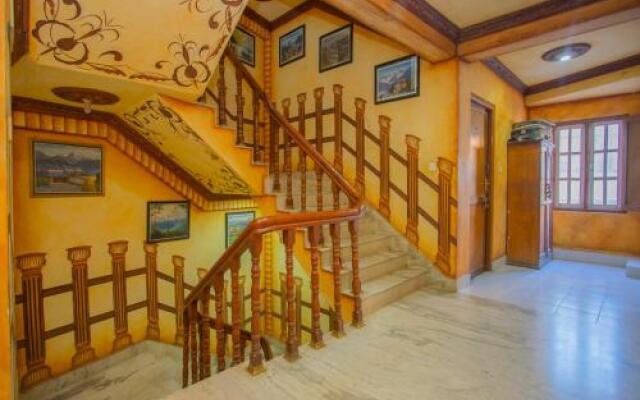 OYO 267 Hotel Tanahun Vyas