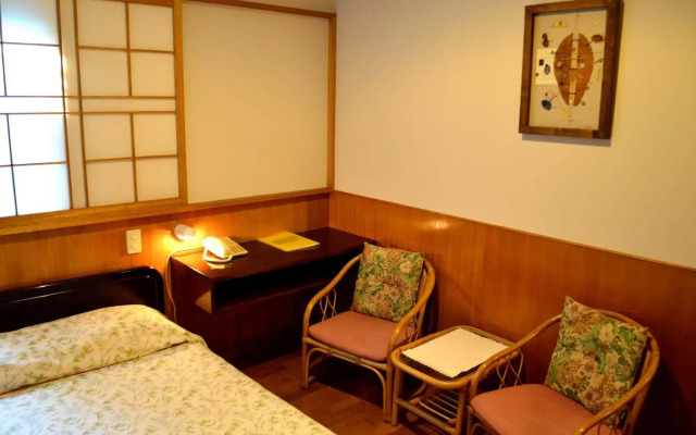 B&B Pension Hakodate Mura