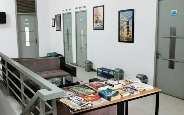 Chezbon Hostel
