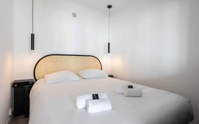 Beautiful Flat With Balcony - 200m From the Beach