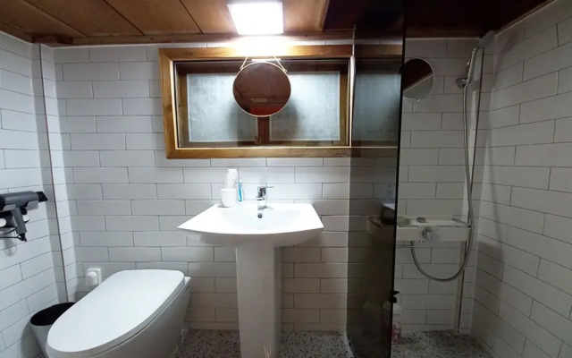 Jeonju Pungnamheon Hanok Stay