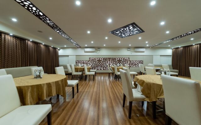 Tetrad Hotel - International Airport Road Hebbal