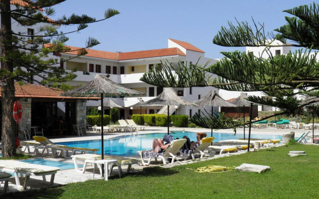 Theatraki Apartments
