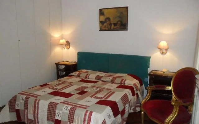 Sunny Venice Apartment