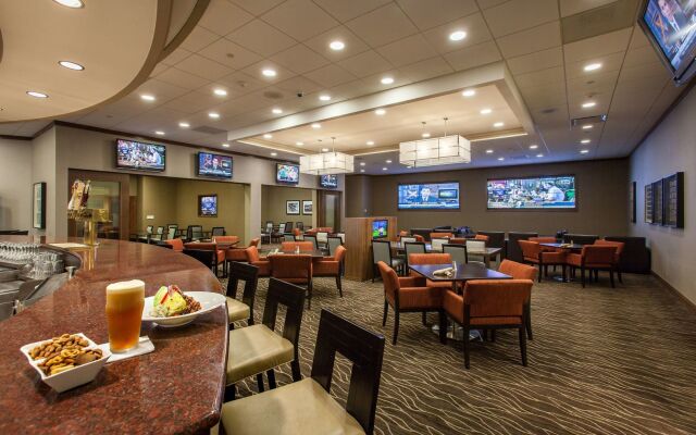 Doubletree by Hilton Pittsburgh — Green Tree