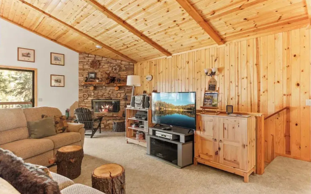 Hunter's Retreat in Upper Moonridge!