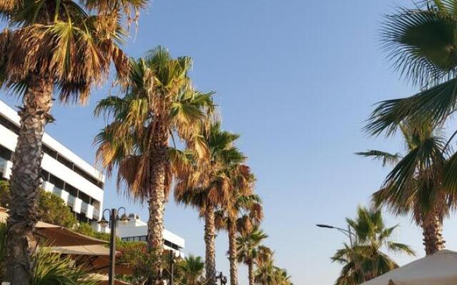 Sunny Home