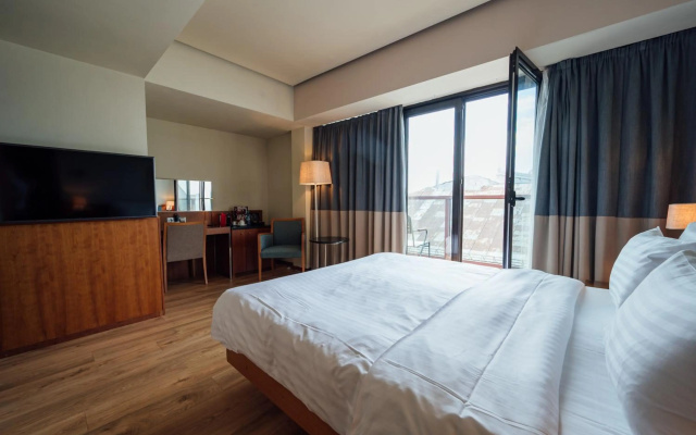 PeakTure Hotel Bucharest - Image 6