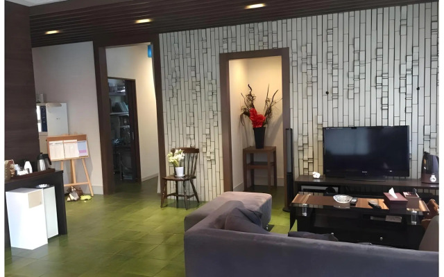OYO Business Hotel Koyo