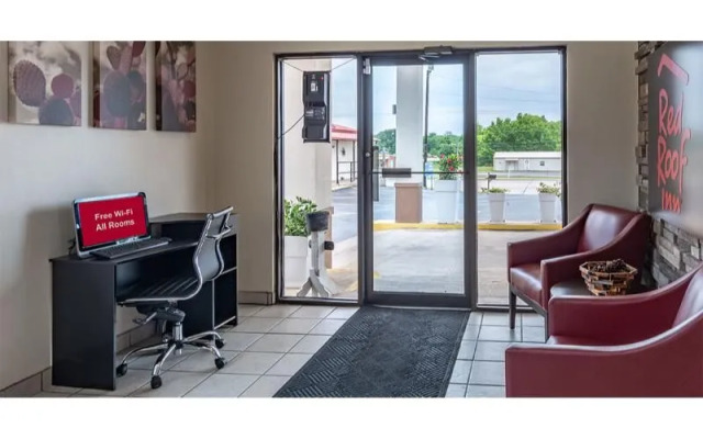 Red Roof Inn Buffalo, TX