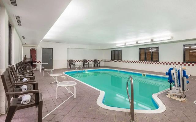 Hampton Inn St. Louis/fairview Heights