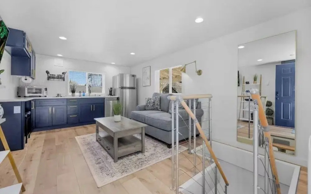 Rucker Avenue Cozy Bungalow