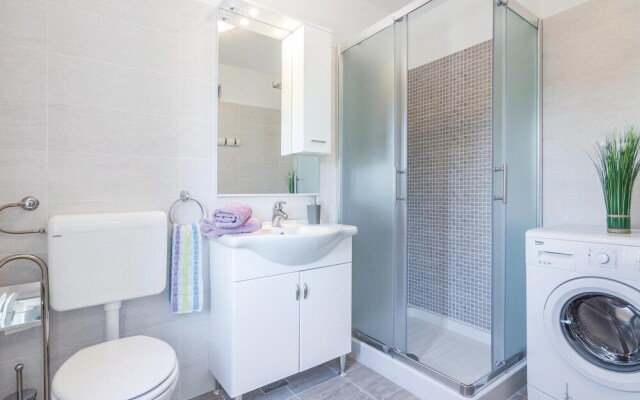 Awesome Home in Rovinj With Wifi and 3 Bedrooms