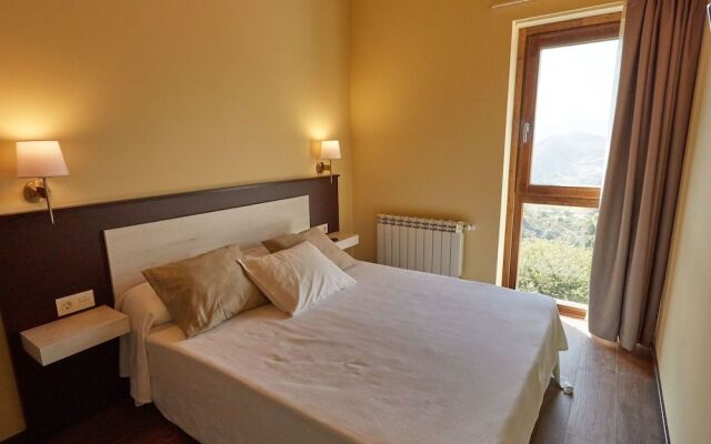 Luxurious Mansion in Cangas de Onís with Meadow View