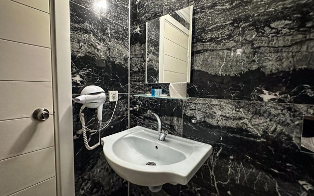 Prenses Sealine Beach Hotel