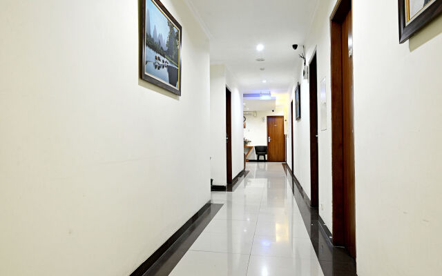 ZEN Rooms Benhil Tondano