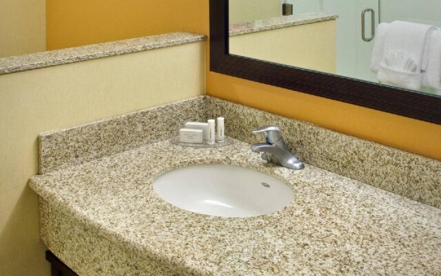 Courtyard by Marriott Newark Downtown