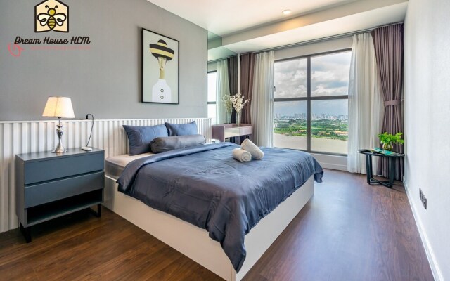 Dream House Apartment