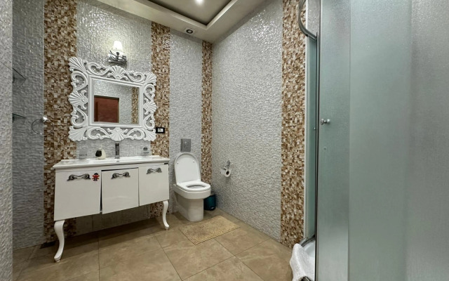 Northern Avenue 2 bedroom Luxury apartment HH777