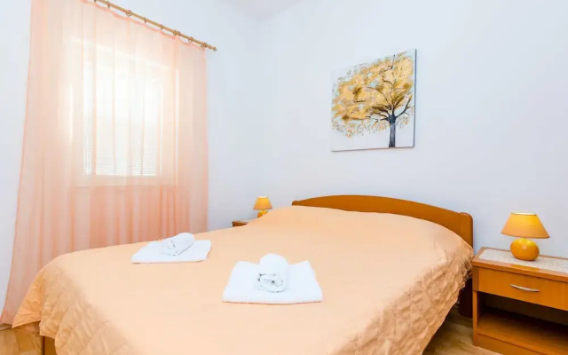 Apartments Mali Paradiso