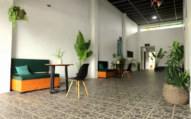 Asha Hostel