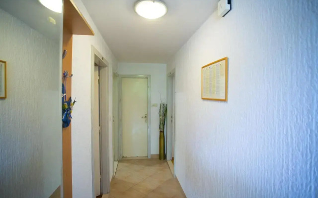 Apartments with a parking space Podgora, Makarska - 12816