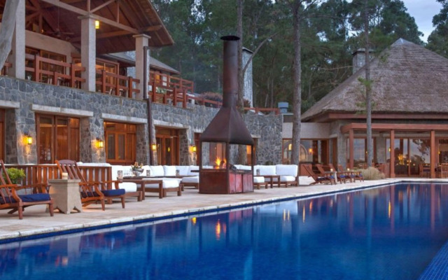 Carmelo Resort & Spa