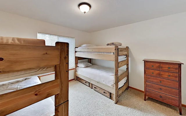 1559nort 3 Bedroom Home