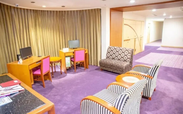 Rich & Free Hotel - Fuzhong