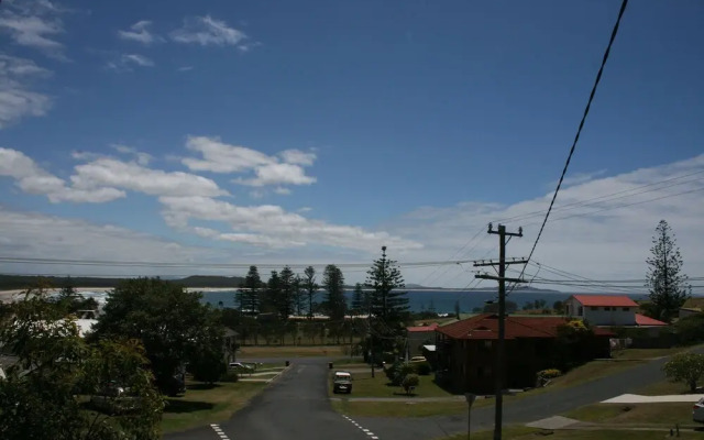 A Willo's View @ Crescent Head
